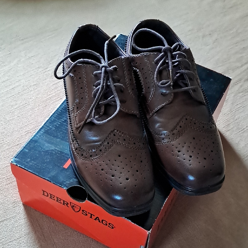 Deer Stags Brown Wingtip Derby Shoes